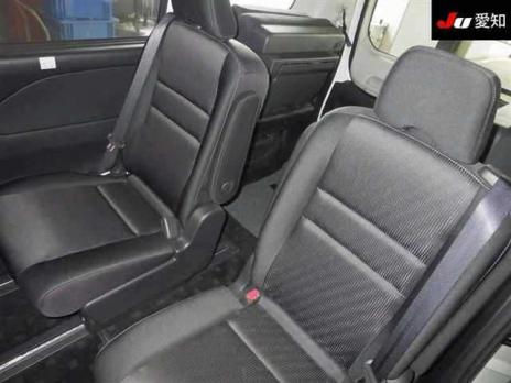 NISSAN SERENA E-POWER HIGHWAY STAR V 2019