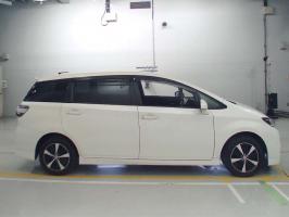 TOYOTA WISH 1.8S 2012