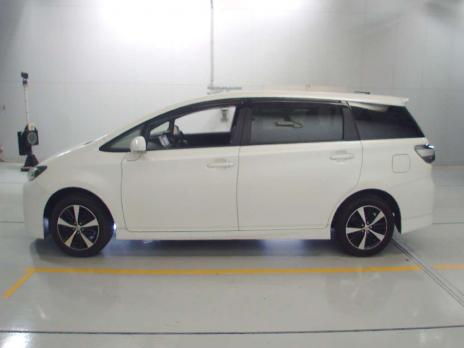 TOYOTA WISH 1.8S 2012