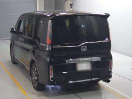 HONDA STEPWGN SPADA HONDA SENSING 4WD