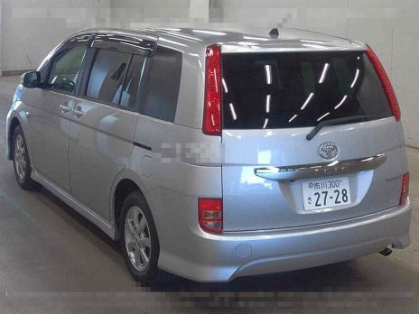 TOYOTA ISIS PLATANA 2008