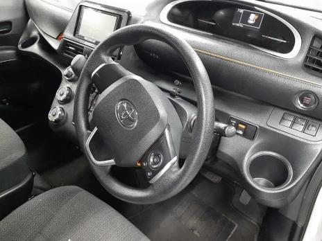 TOYOTA SIENTA X 4WD 2019