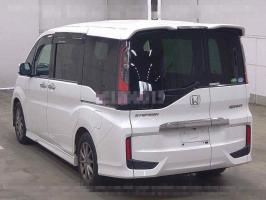 HONDA STEPWGN SPADA 2015