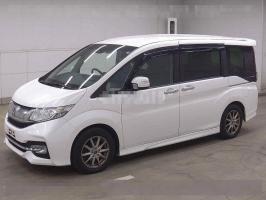 HONDA STEPWGN SPADA 2015