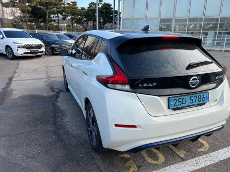 NISSAN LEAF 40 kWh SL 2019