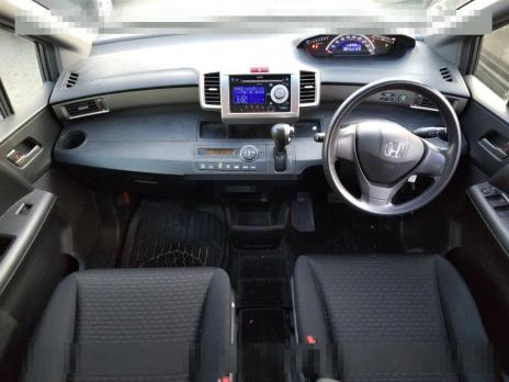 HONDA FREED SPIKE G JUST SELECTION 2013
