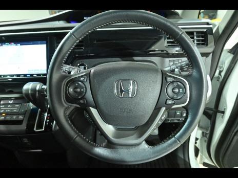 HONDA STEPWGN SPADA HONDA SENSING 7 PERSON 2019