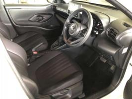 TOYOTA YARIS X 2020