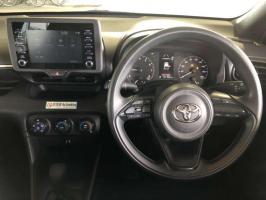 TOYOTA YARIS X 2020
