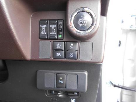 TOYOTA ROOMY G 2019