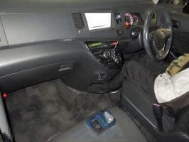 TOYOTA ISIS PLATANA V SELECTION 2012