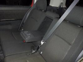 TOYOTA ISIS PLATANA V SELECTION 2012