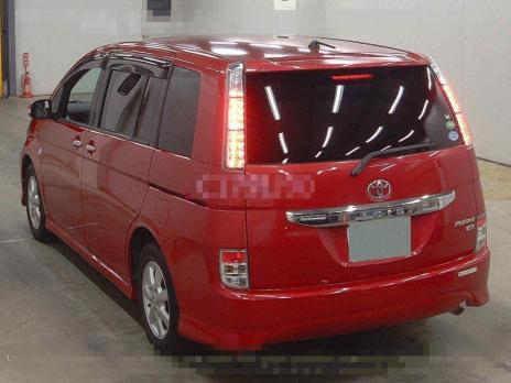TOYOTA ISIS PLATANA V SELECTION 2012
