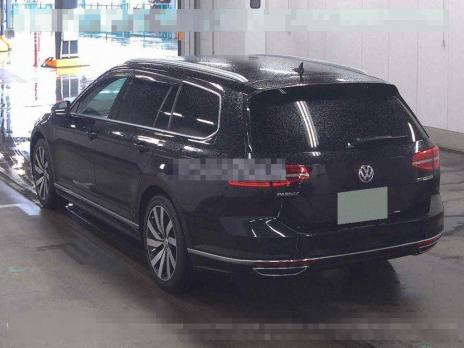 VOLKSWAGEN PASSAT VARIANT R LINE 2016