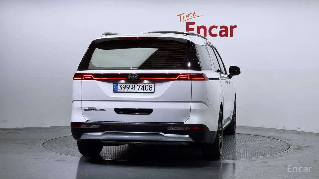 KIA CARNIVAL 2.2 CRDi AT Signature 9 seats 2021