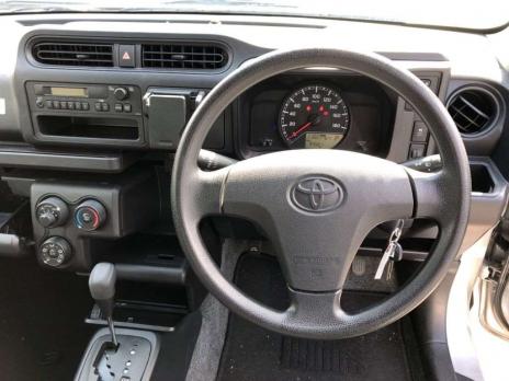 TOYOTA PROBOX DX COMFORT 2019