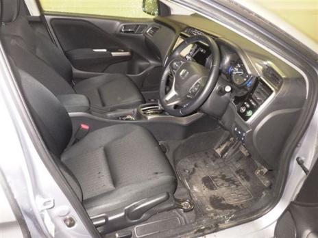 HONDA GRACE LX 4WD 2019