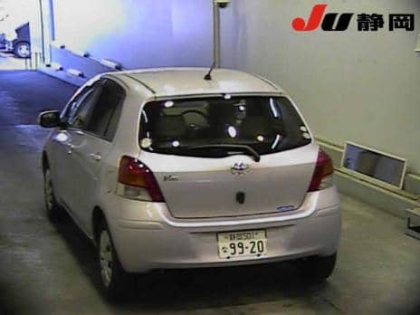 TOYOTA VITZ F 2009