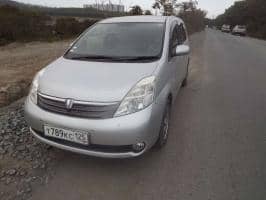 TOYOTA ISIS 2006
