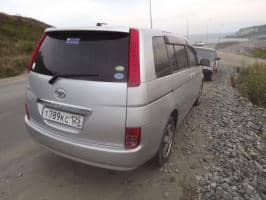 TOYOTA ISIS 2006