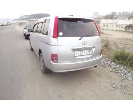 TOYOTA ISIS 2006