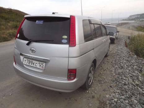 TOYOTA ISIS 2006