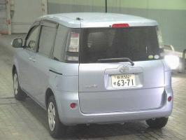 TOYOTA SIENTA G 2013