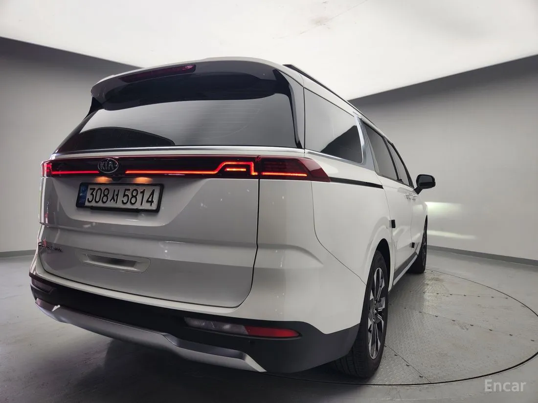 KIA CARNIVAL 4TH GENERATION 9 SEATER NOBLESSE 2021