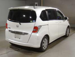 HONDA FREED G PREMIUM EDITION 2015