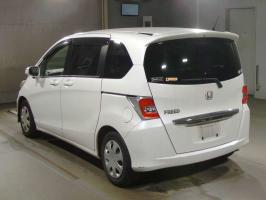 HONDA FREED G PREMIUM EDITION 2015