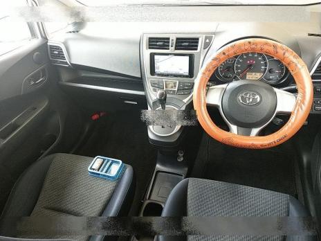 TOYOTA RACTIS G 2011