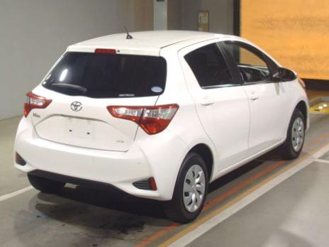 TOYOTA VITZ F 4WD 2019