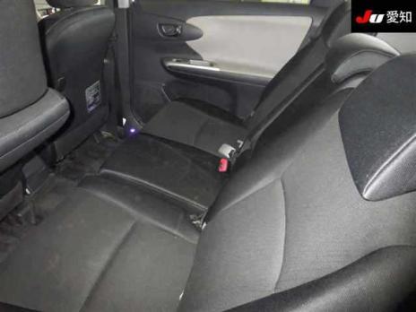 TOYOTA WISH 1.8S 4WD 2010