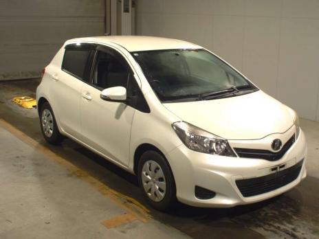 TOYOTA VITZ F SMILE EDITION 2012