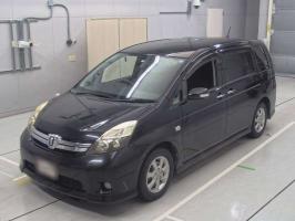 TOYOTA ISIS PLATANA V SELECTION 2011