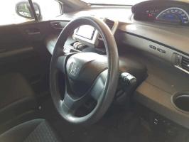HONDA FREED SPIKE G JUST SELECTION 2010