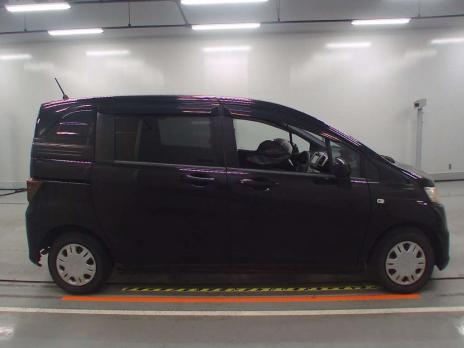 HONDA FREED SPIKE G JUST SELECTION 2010