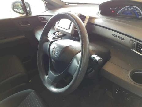 HONDA FREED SPIKE G JUST SELECTION 2010