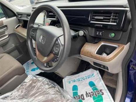 HONDA STEPWGN G EX 2015