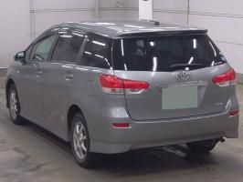TOYOTA WISH 1.8X 4WD 2010