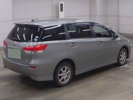 TOYOTA WISH 1.8X 4WD 2010
