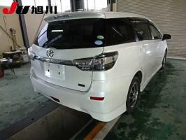 TOYOTA WISH 4WD 2014