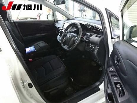 TOYOTA WISH 4WD 2014
