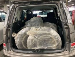 TOYOTA ISIS PLATANA 2011