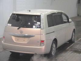 TOYOTA ISIS G 2012