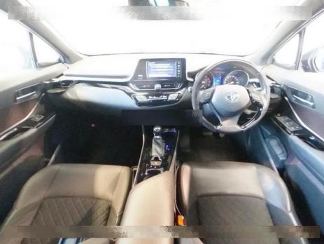 TOYOTA C-HR 1.2 G-T 4WD 2018