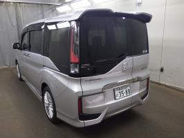 HONDA STEPWGN SPADA COOL SPIRIT 8 PERSON 2015