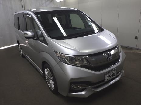 HONDA STEPWGN SPADA COOL SPIRIT 8 PERSON 2015