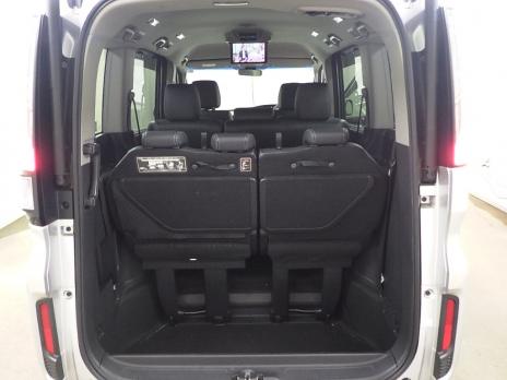 HONDA STEPWGN SPADA COOL SPIRIT 8 PERSON 2015
