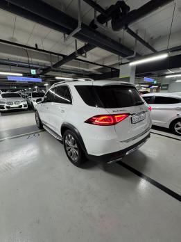 MERCEDES-BENZ GLE300D 4MATIC 2020